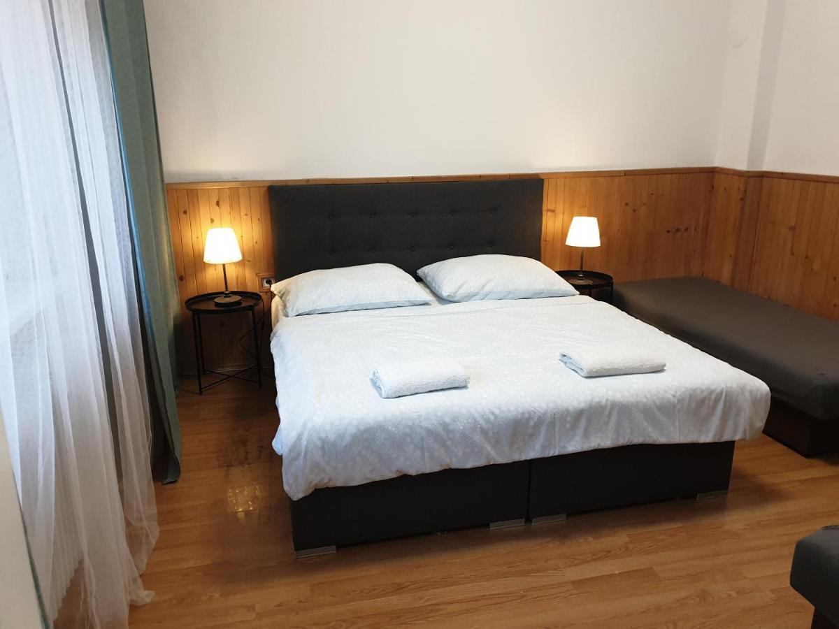 Apartmany Centro & Jacuzzi Piest'any Eksteriør bilde