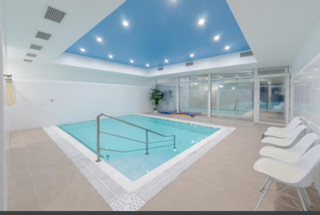 Apartmany Centro & Jacuzzi Piest'any Eksteriør bilde