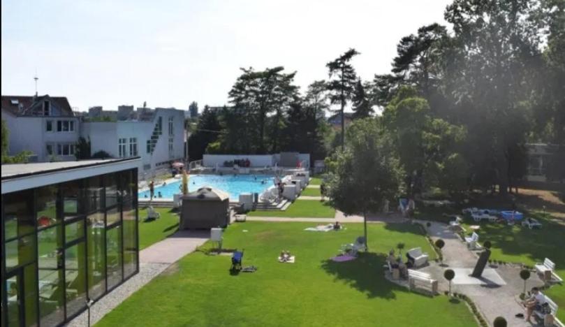 Apartmany Centro & Jacuzzi Piest'any Eksteriør bilde