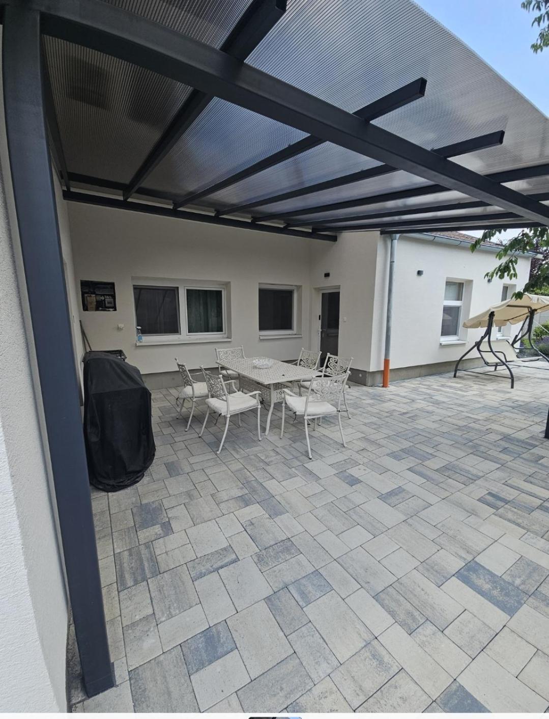 Apartmany Centro & Jacuzzi Piest'any Eksteriør bilde