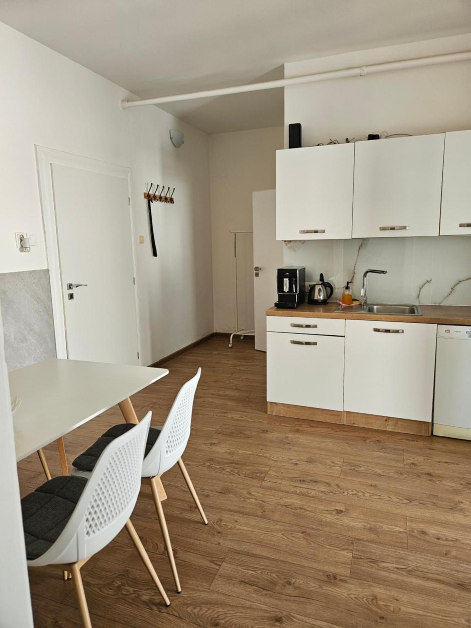 Apartmany Centro & Jacuzzi Piest'any Eksteriør bilde