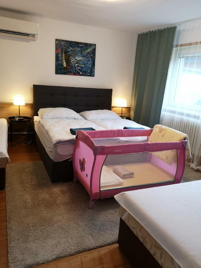 Apartmany Centro & Jacuzzi Piest'any Eksteriør bilde